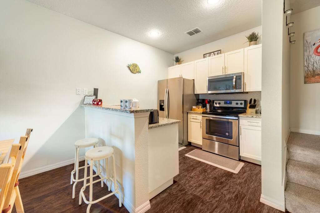 Super Comfy And Spacious 3 Bedroom 10 Minutes From Disney, With Major Shopping 4 Minutes Away 基西米 外观 照片