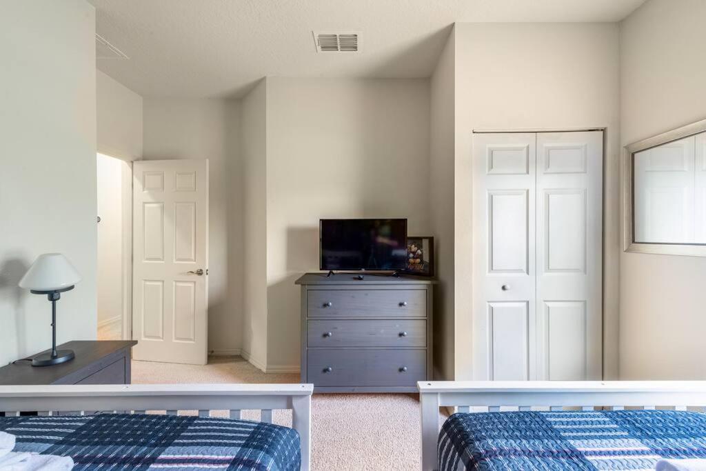 Super Comfy And Spacious 3 Bedroom 10 Minutes From Disney, With Major Shopping 4 Minutes Away 基西米 外观 照片