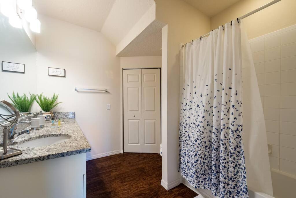 Super Comfy And Spacious 3 Bedroom 10 Minutes From Disney, With Major Shopping 4 Minutes Away 基西米 外观 照片